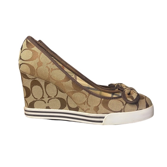 Coach Sweetie Wedge - Picture 13 of 16